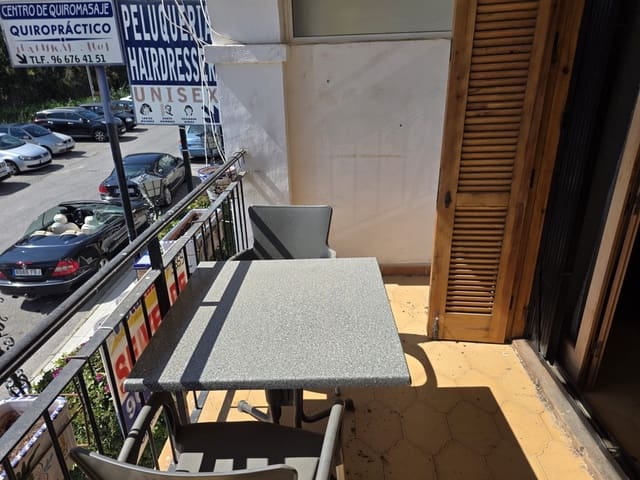 Apartamento de 2 habitaciones en Villamartin, Orihuela en venta con piscina - 164.900 € (Ref: 9731747)