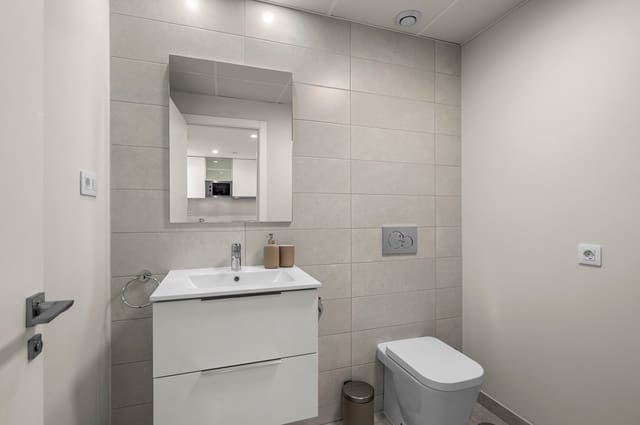 2 soveværelse Lejlighed til salg i Dehesa de Campoamor, Orihuela med swimmingpool garage - € 249.000 (Ref: 9735278)