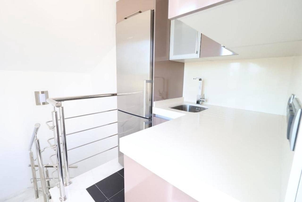 Chalet de 4 habitaciones en Cabo Roig en venta - 1.070.000 € (Ref: 9735282)