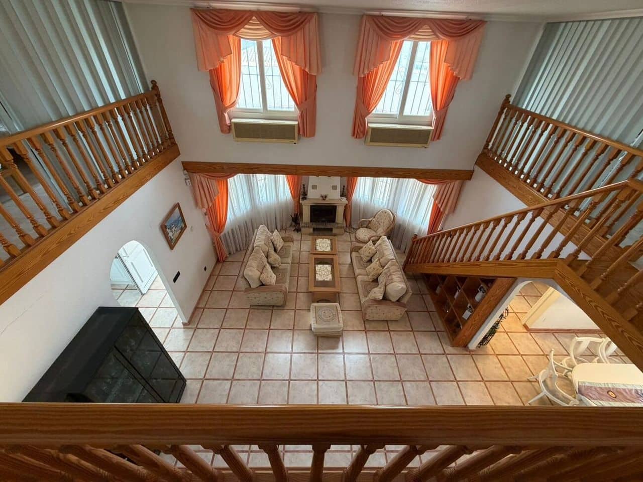 Chalet de 5 habitaciones en Playa Flamenca en venta con piscina - 650.000 € (Ref: 9735291)