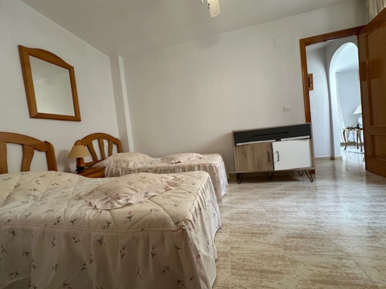 Apartamento de 2 habitaciones en Torrevieja en venta - 190.000 € (Ref: 9735298)
