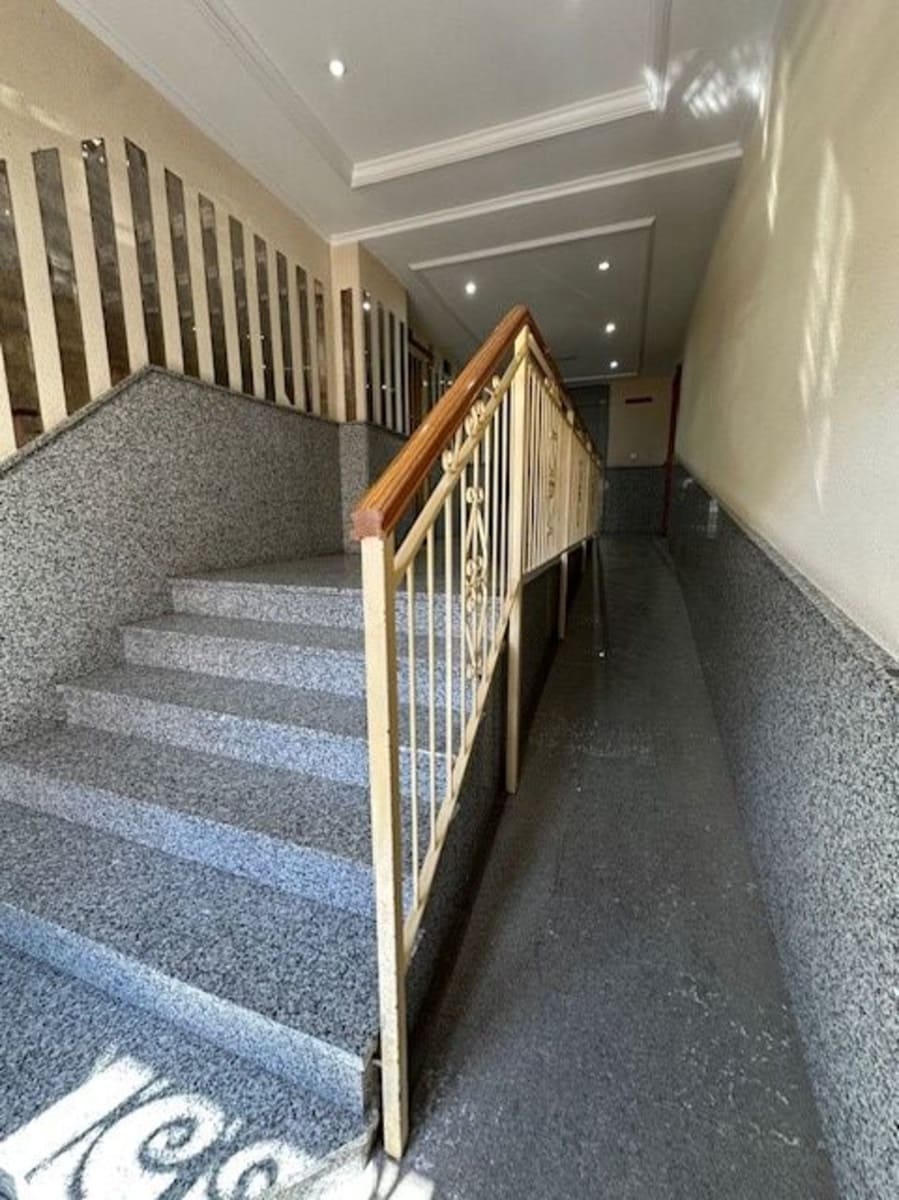 Apartamento de 2 habitaciones en Torrevieja en venta - 190.000 € (Ref: 9735298)