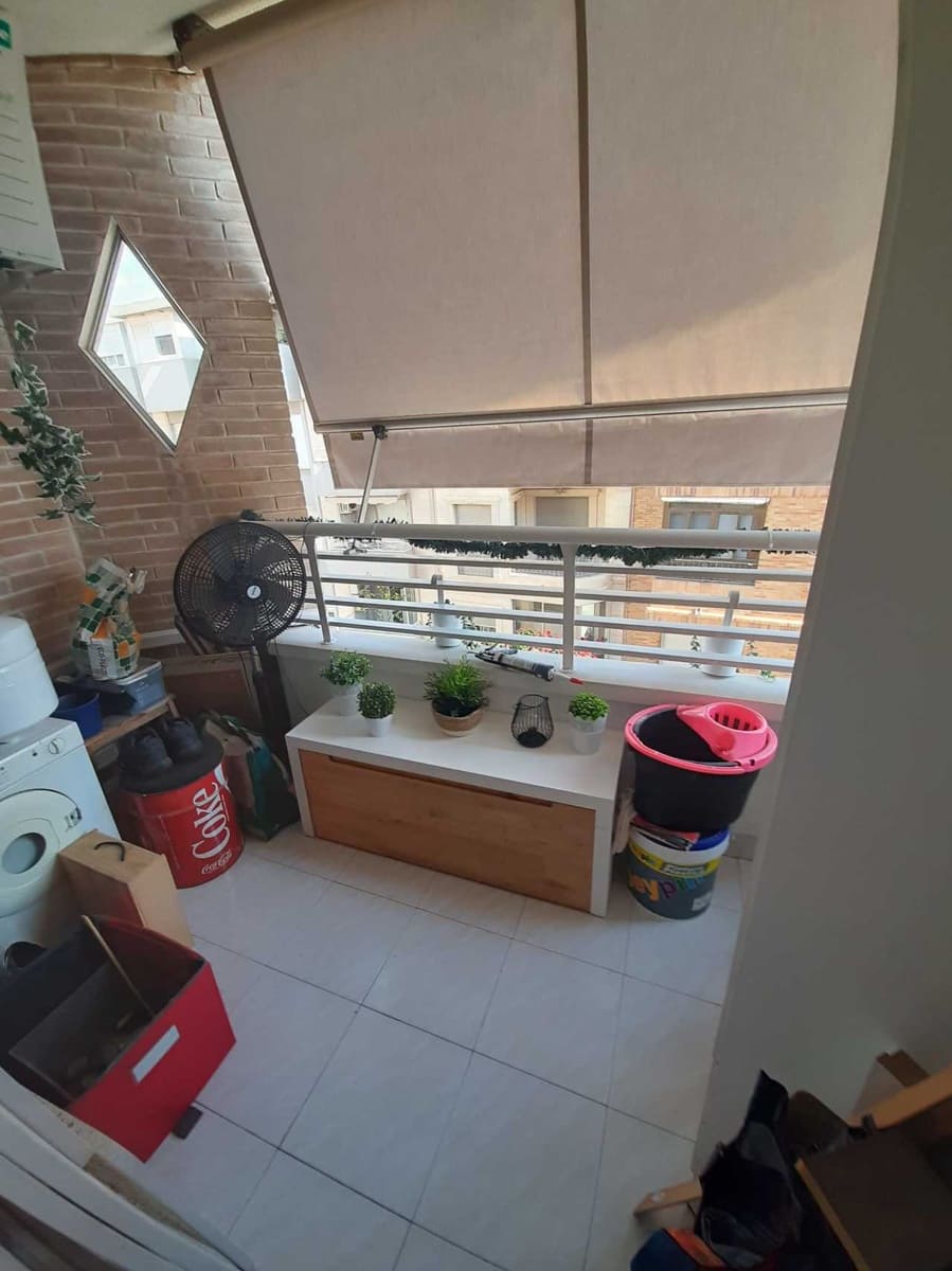 Apartamento de 3 habitaciones en Torrevieja en venta - 310.000 € (Ref: 9735299)