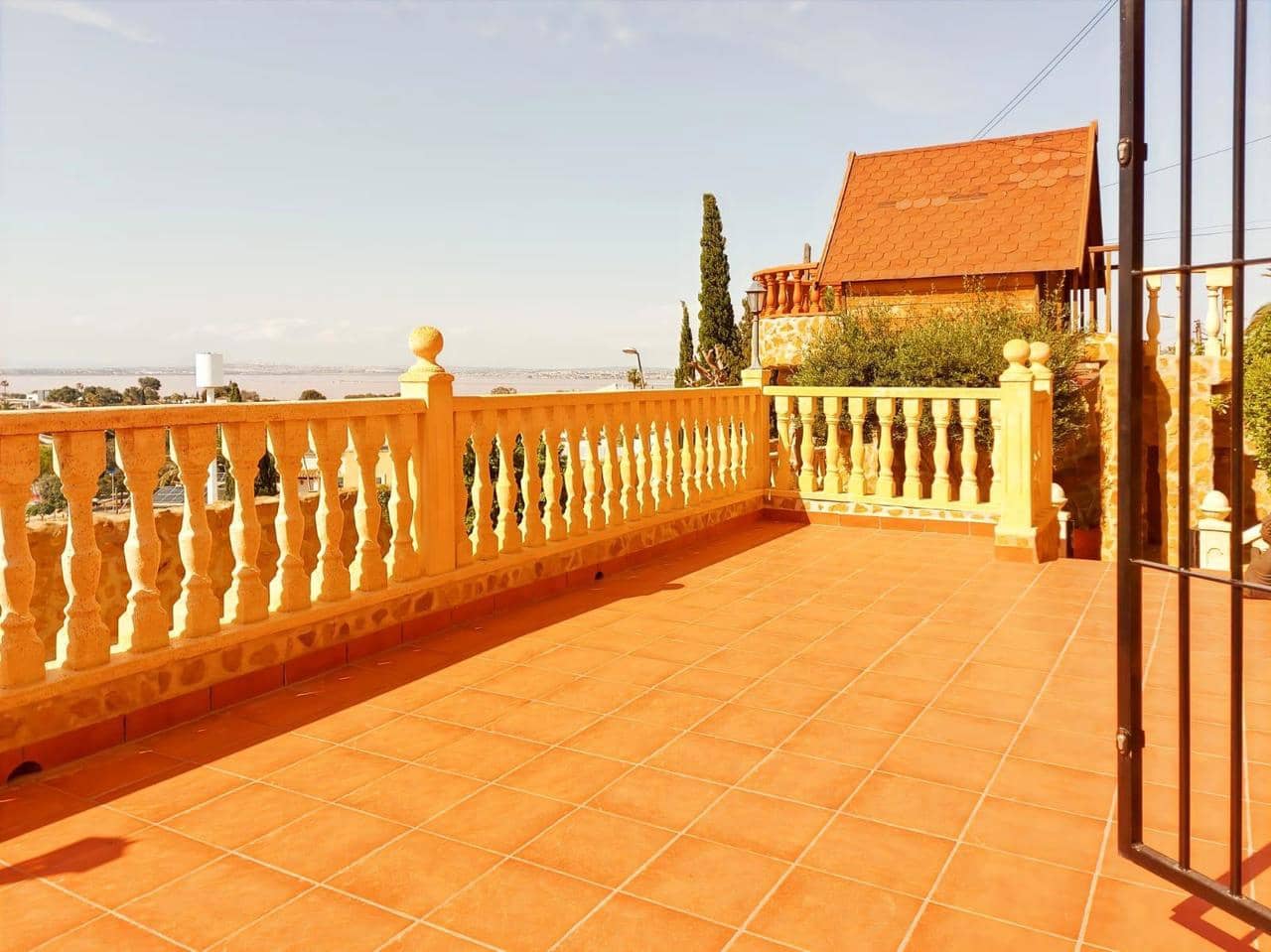 7 quarto Moradia para venda em Torrevieja - 545 000 € (Ref: 9735303)