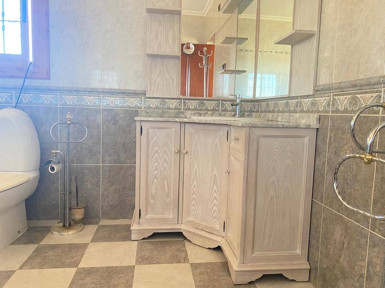 7 quarto Moradia para venda em Torrevieja - 545 000 € (Ref: 9735303)