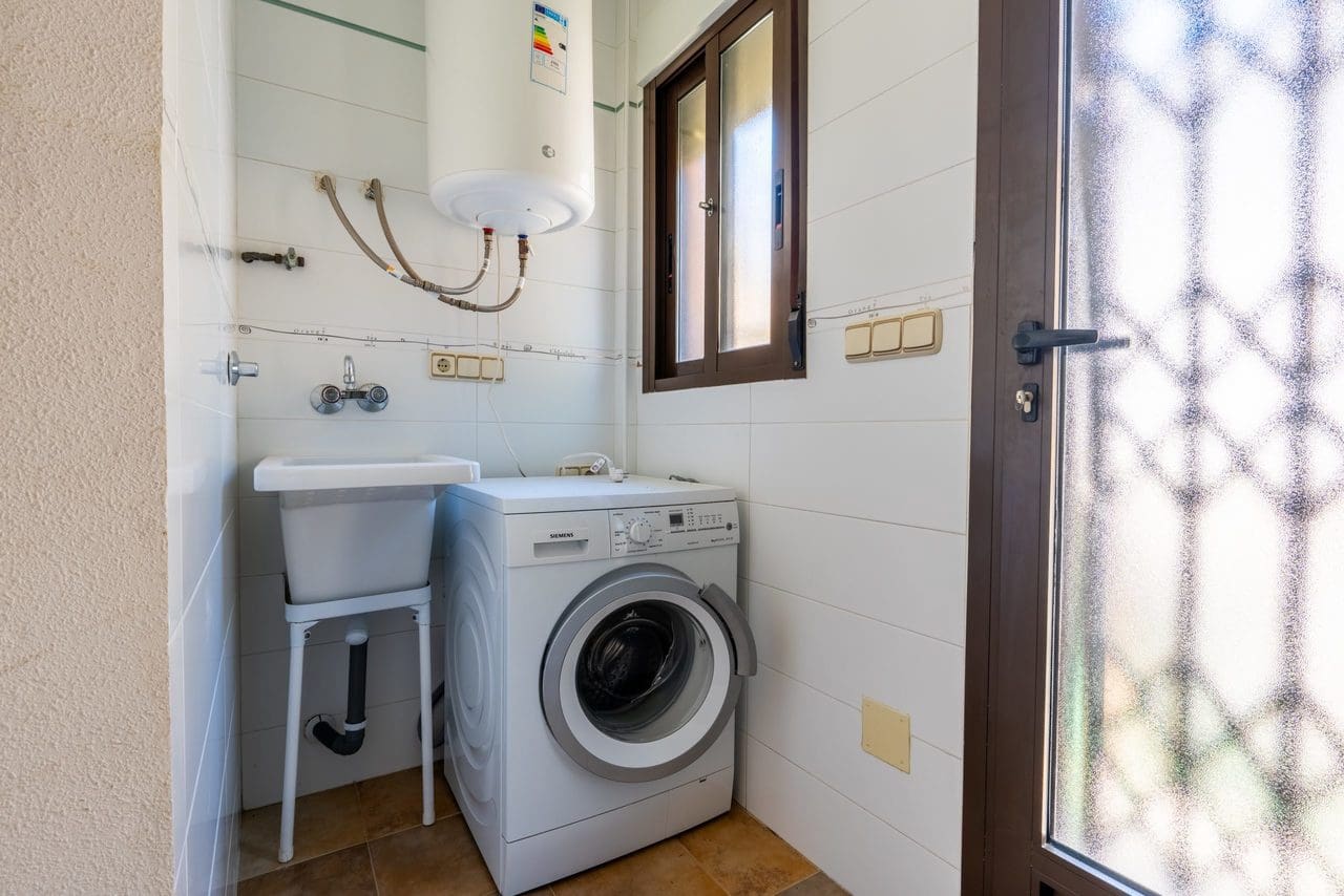 6 soveværelse Villa til salg i Orihuela Costa - € 365.000 (Ref: 9735306)