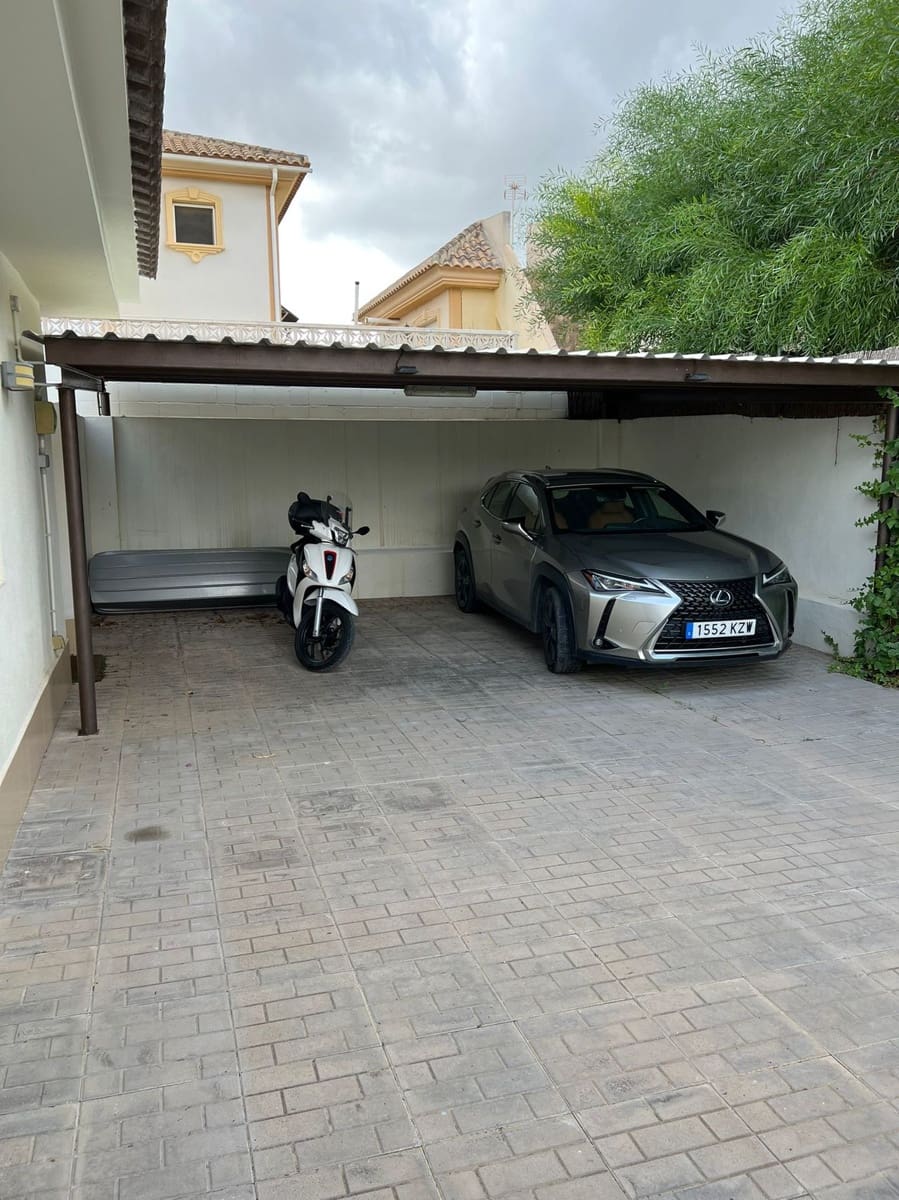 4 bedroom Villa for sale in Santomera with pool garage - € 355,000 (Ref: 9738295)