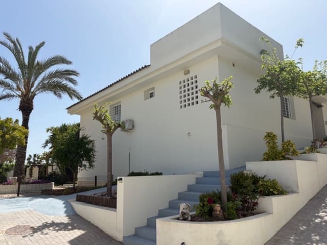 4 bedroom Villa for sale in Santomera with pool garage - € 354,995 (Ref: 9738295)
