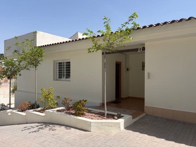 4 bedroom Villa for sale in Santomera with pool garage - € 354,995 (Ref: 9738295)