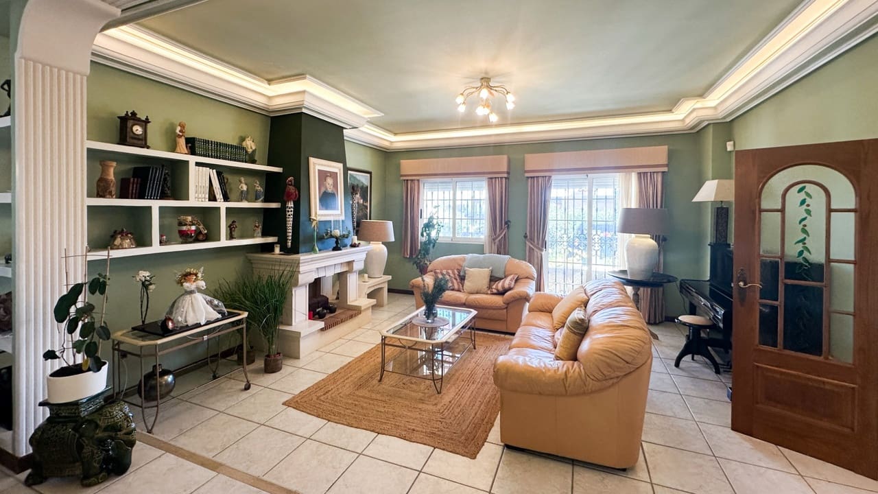 6 soverom Villa til salgs i La Mata - € 950 000 (Ref: 9738298)