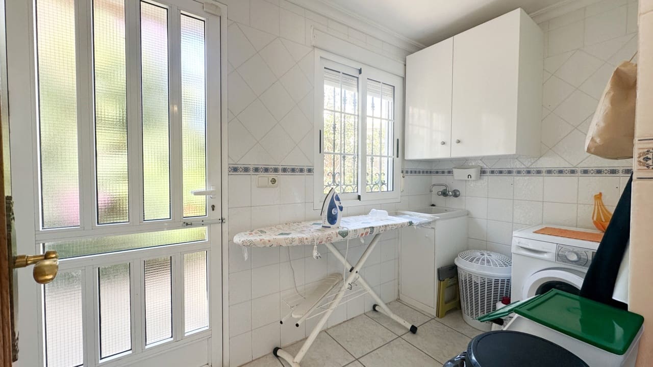 6 soverom Villa til salgs i La Mata - € 950 000 (Ref: 9738298)