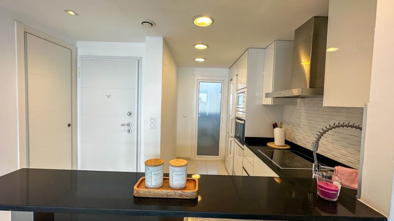 2 sovrum Lägenhet till salu i Torrevieja - 420 000 € (Ref: 9738300)