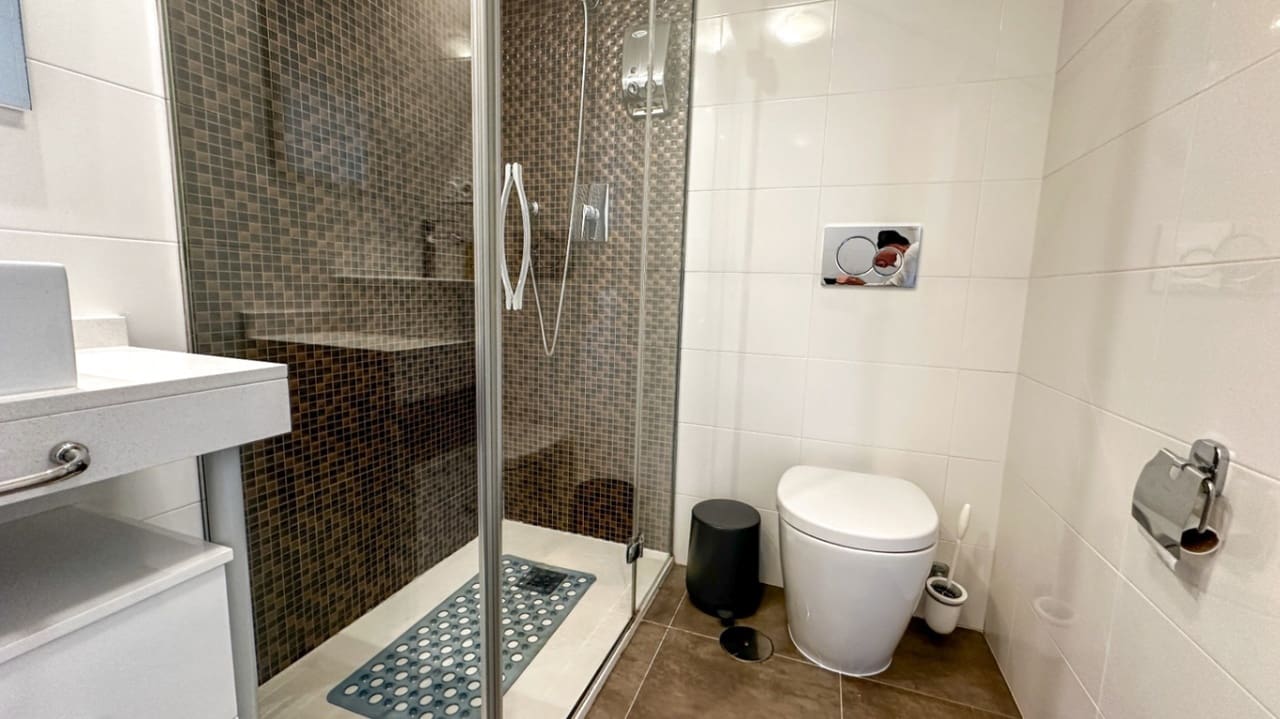 2 sovrum Lägenhet till salu i Torrevieja - 420 000 € (Ref: 9738300)