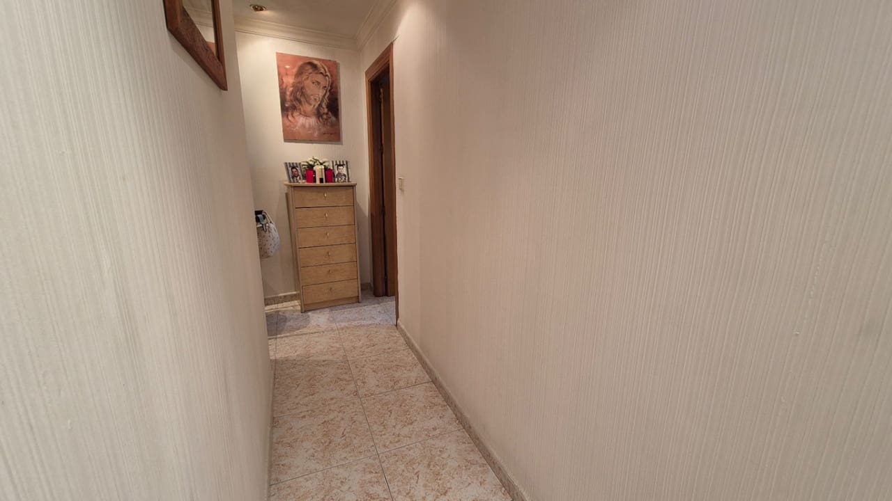 Apartamento de 3 habitaciones en Torrevieja en venta - 250.000 € (Ref: 9738304)