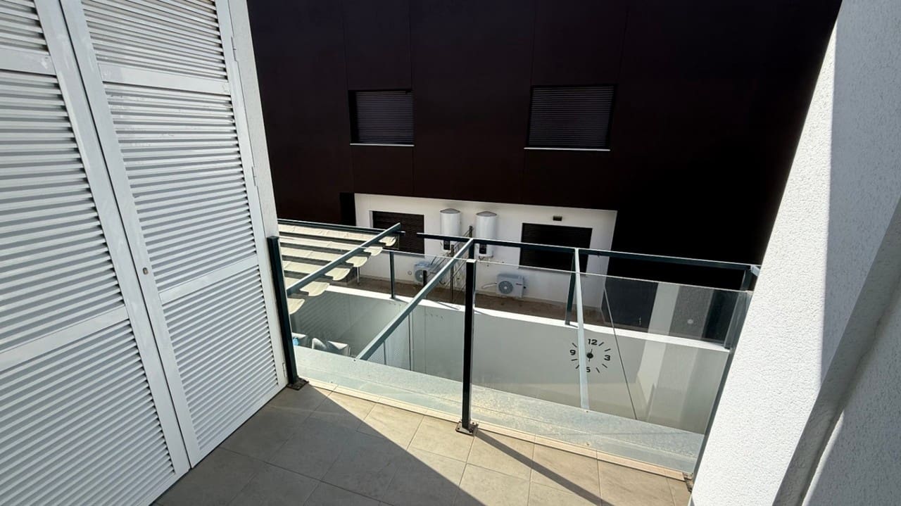 2 makuuhuone Kattohuoneisto myytävänä paikassa Pilar de la Horadada - 299 000 € (Ref: 9738311)