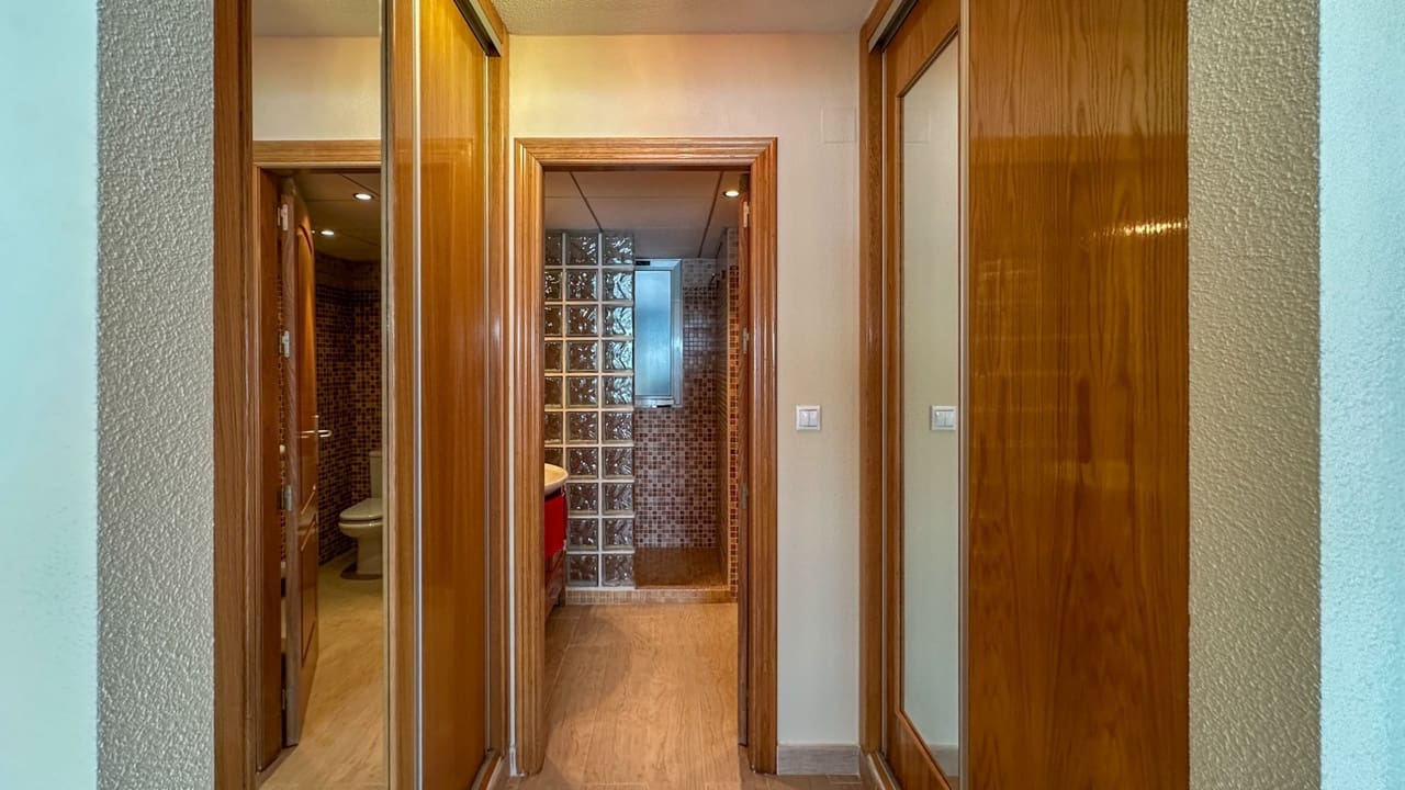 4 quarto Apartamento para venda em Torrevieja - 680 000 € (Ref: 9738314)