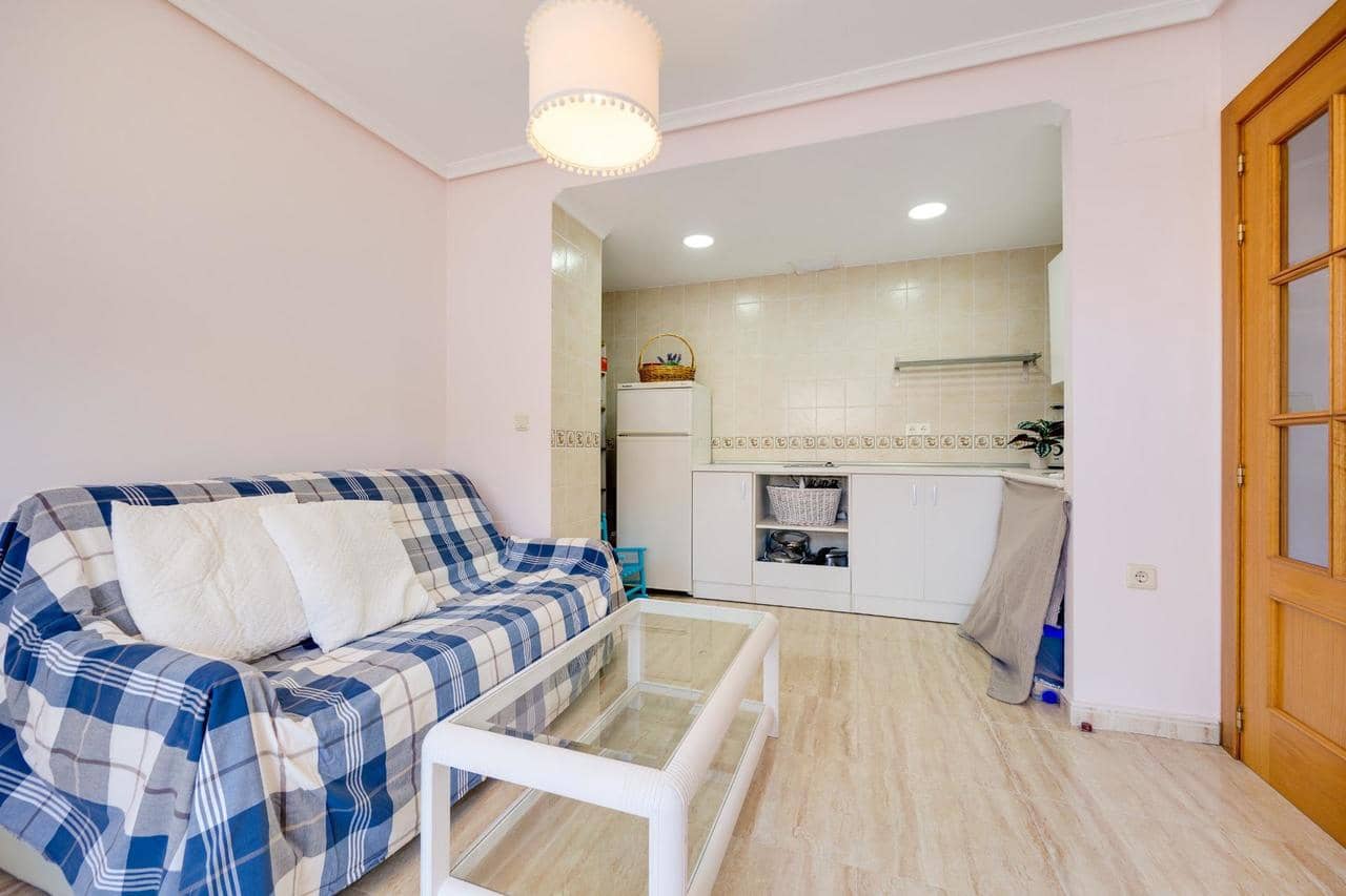 2 Zimmer Penthouse zu verkaufen in Torrevieja - 175.000 € (Ref: 9738316)