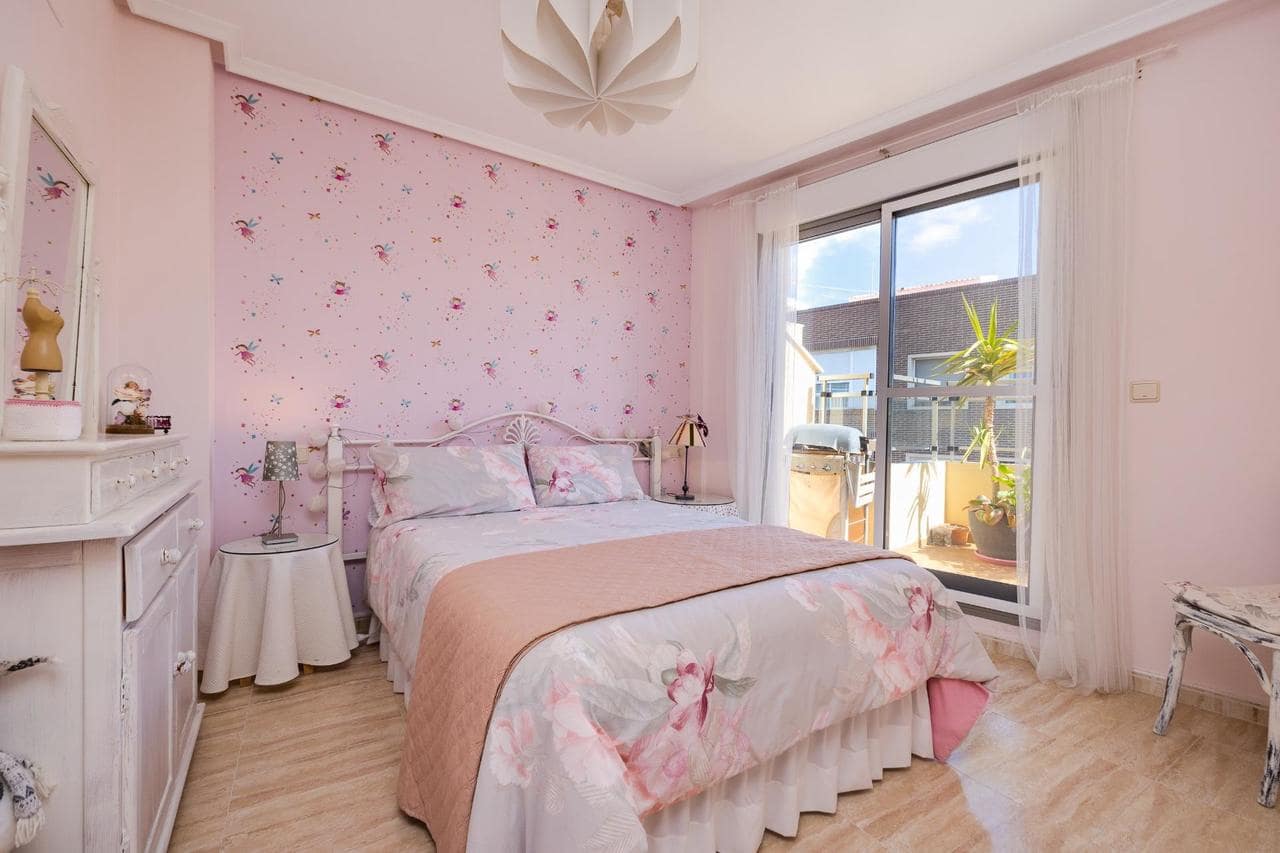 2 Zimmer Penthouse zu verkaufen in Torrevieja - 175.000 € (Ref: 9738316)