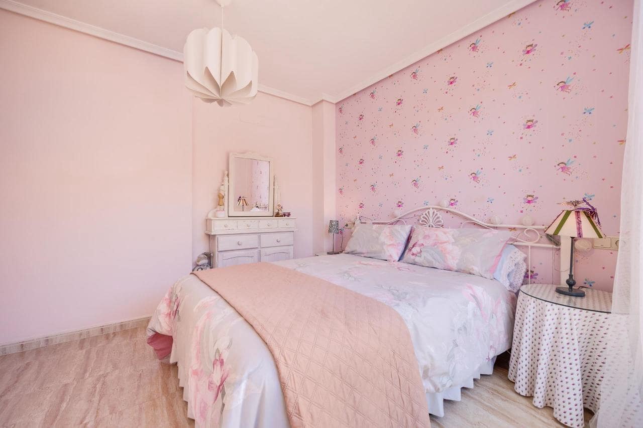 2 Zimmer Penthouse zu verkaufen in Torrevieja - 175.000 € (Ref: 9738316)