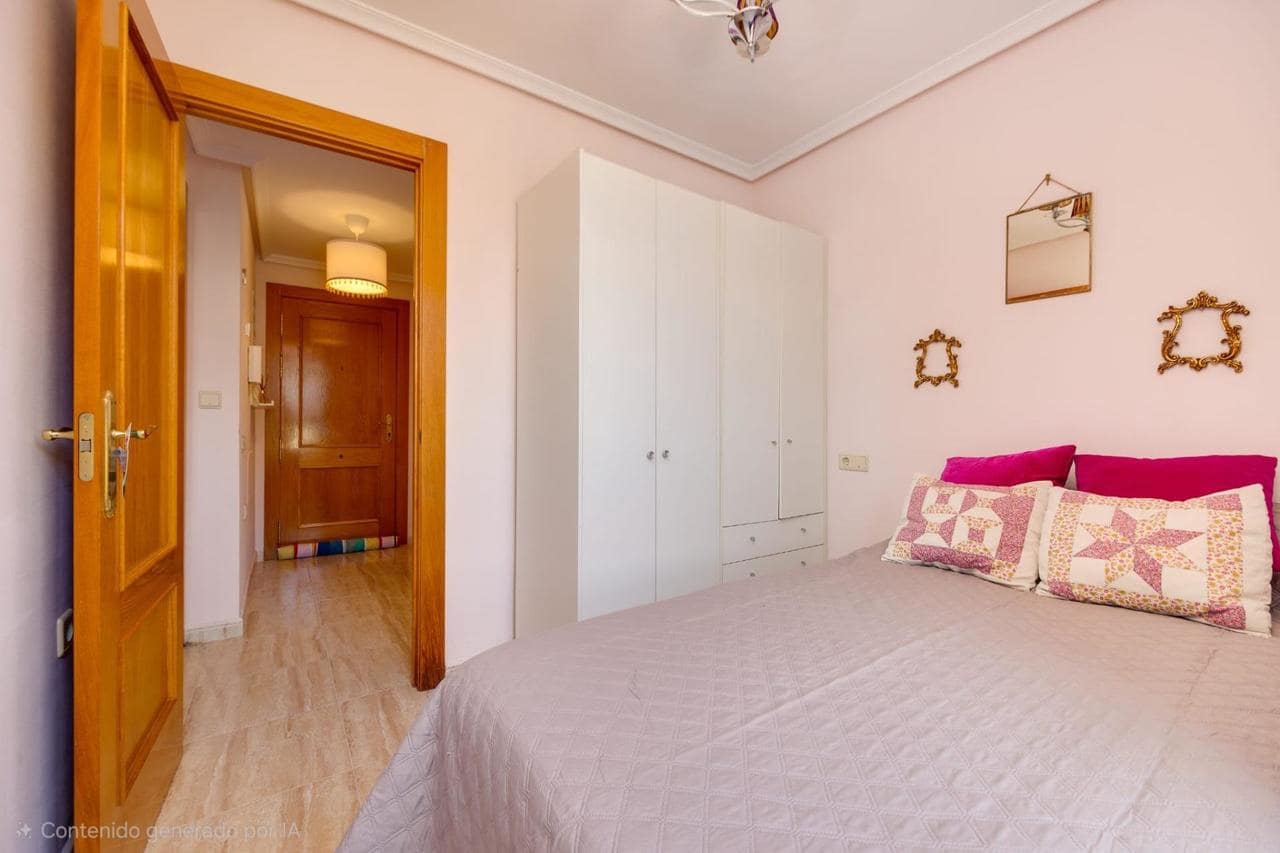 2 Zimmer Penthouse zu verkaufen in Torrevieja - 175.000 € (Ref: 9738316)