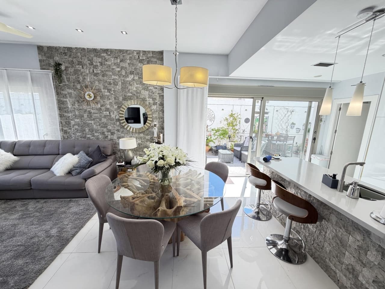 3 sovrum Villa till salu i Villamartin med pool garage - 439 000 € (Ref: 9738322)