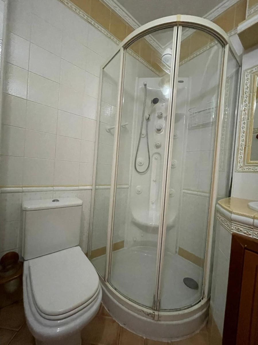 Apartamento de 4 habitaciones en Torrevieja en venta - 474.900 € (Ref: 9741556)