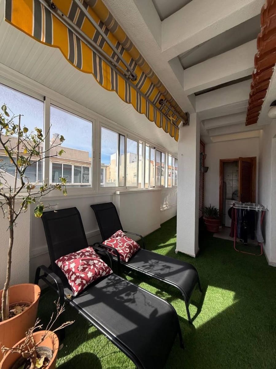 2 bedroom Penthouse for sale in Torrevieja - € 265,000 (Ref: 9741557)