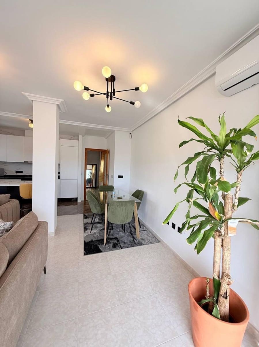 2 bedroom Penthouse for sale in Torrevieja - € 265,000 (Ref: 9741557)