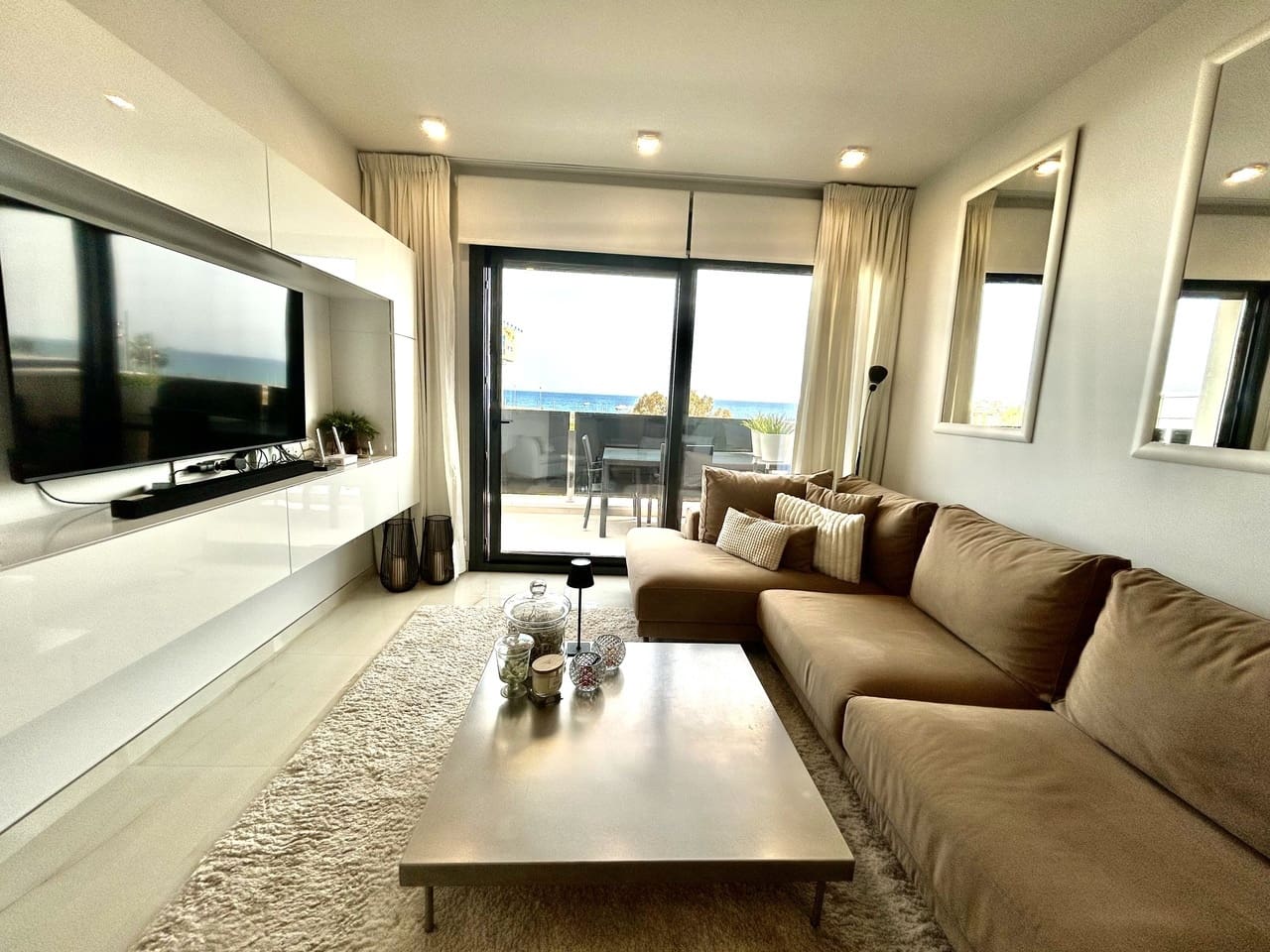 3 soveværelse Lejlighed til salg i Playa Flamenca - € 450.000 (Ref: 9741559)