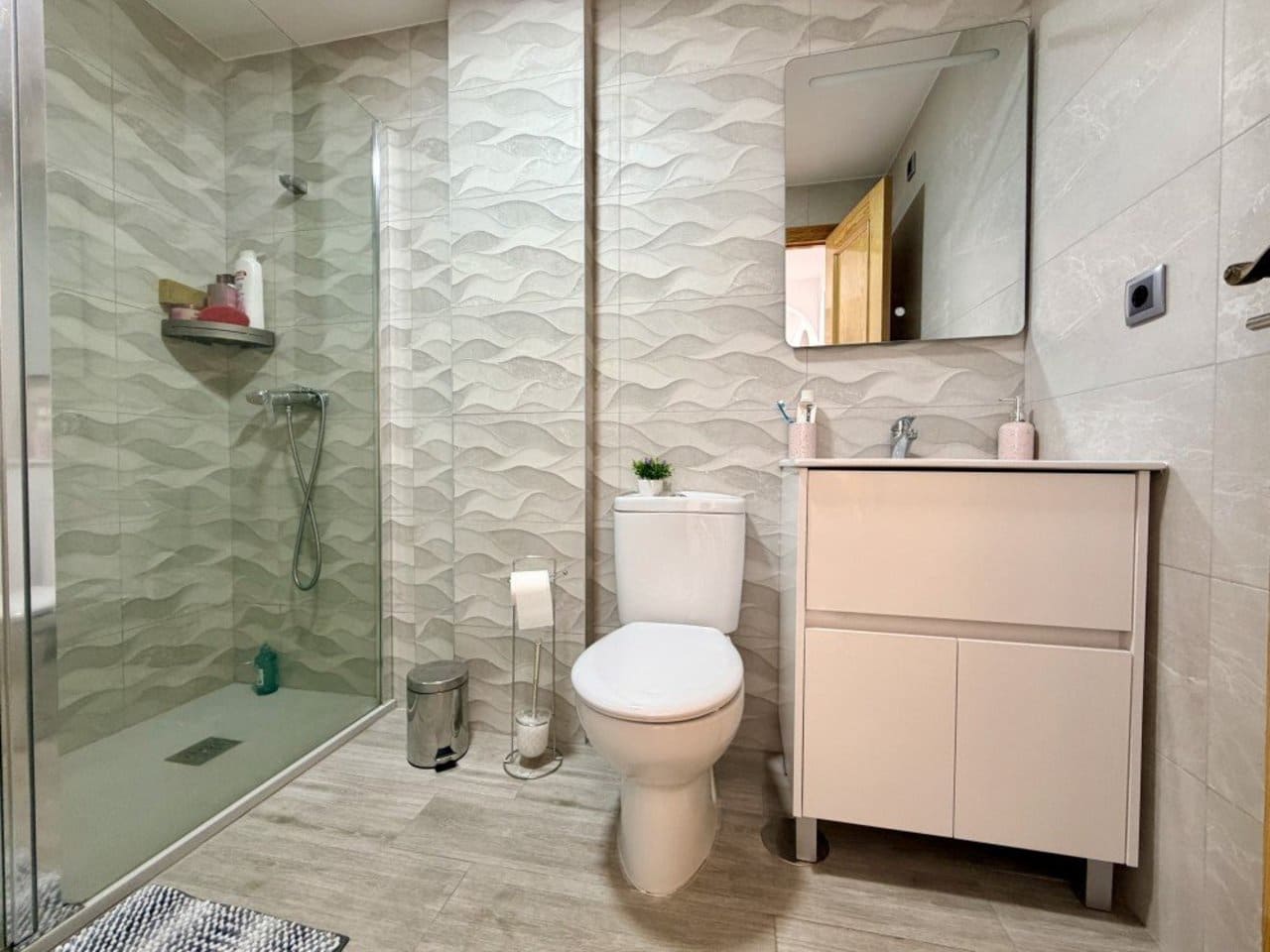 3 bedroom Apartment for sale in Guardamar del Segura - € 229,000 (Ref: 9741560)