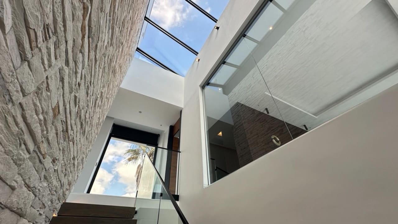 4 soverom Villa til salgs i Villamartin med svømmebasseng - € 2 950 000 (Ref: 9741565)