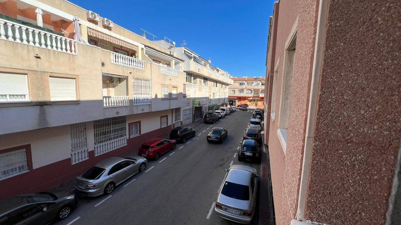 1 chambre Appartement à vendre à Torrevieja avec piscine - 134 900 € (Ref: 9744065)