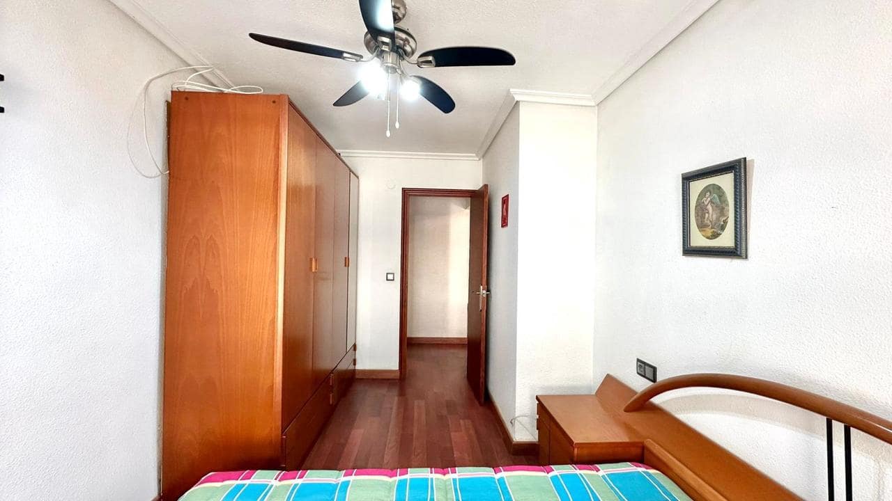 Apartamento de 3 habitaciones en Torrevieja en venta - 159.900 € (Ref: 9744067)