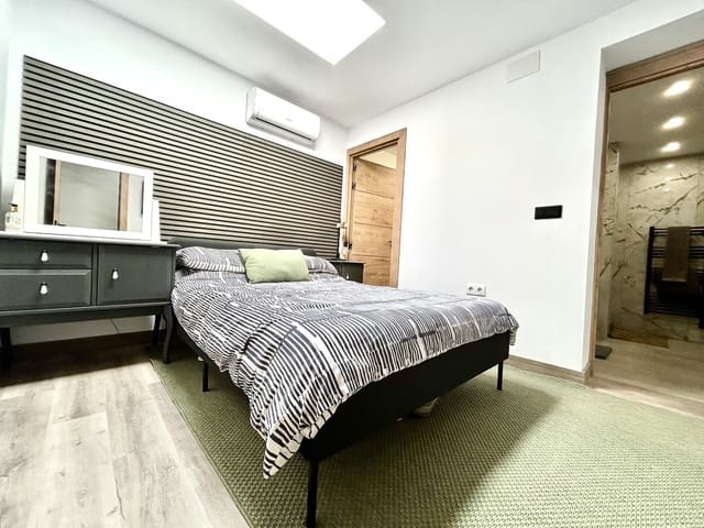 4 soverom Hus til salgs i San Miguel de Salinas - € 199 000 (Ref: 9744073)