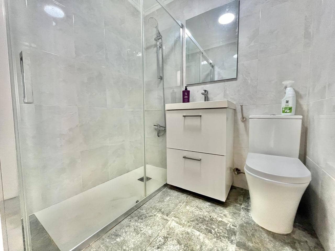 Bungalow de 2 habitaciones en Torrevieja en venta - 140.000 € (Ref: 9745234)