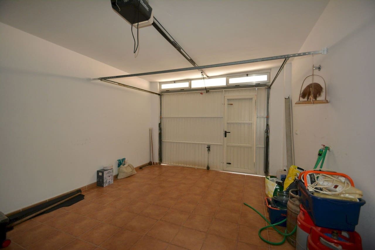 2 bedroom Townhouse for sale in Guardamar del Segura - € 210,000 (Ref: 9745235)