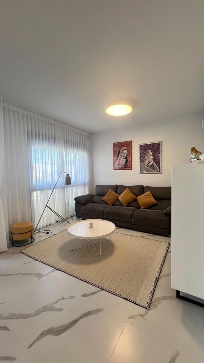 Apartamento de 2 habitaciones en San Miguel de Salinas en venta con piscina - 329.900 € (Ref: 9746992)