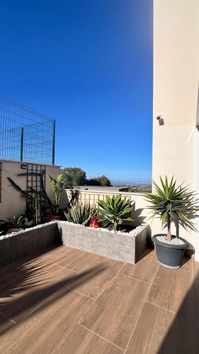 Apartamento de 2 habitaciones en San Miguel de Salinas en venta con piscina - 329.900 € (Ref: 9746992)