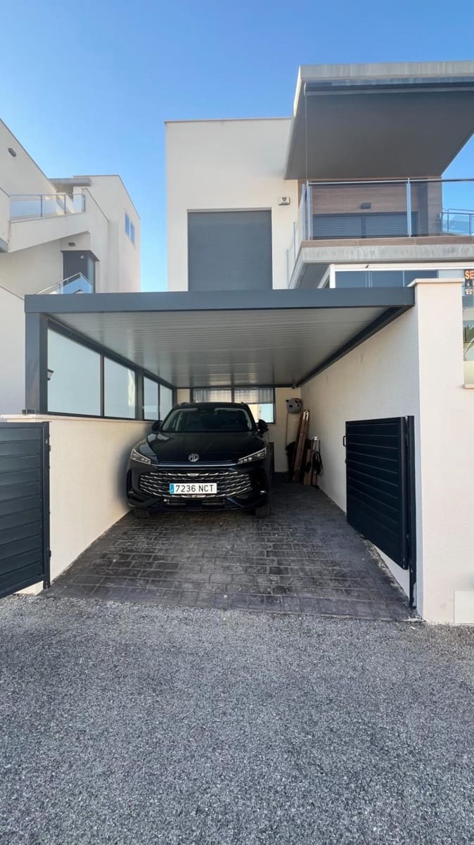 Apartamento de 2 habitaciones en San Miguel de Salinas en venta con piscina - 329.900 € (Ref: 9746992)