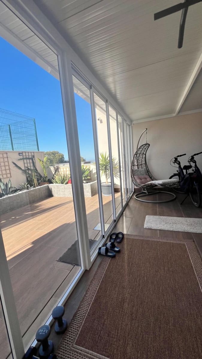 Apartamento de 2 habitaciones en San Miguel de Salinas en venta con piscina - 329.900 € (Ref: 9746992)