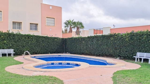 2 quarto Moradia para venda em El Molino, Torrevieja com piscina - 180 000 € (Ref: 9747714)