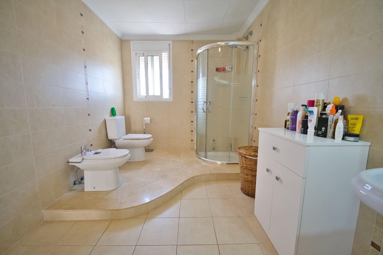 4 chambre Villa/Maison à vendre à Ciudad Quesada avec piscine - 674 950 € (Ref: 9758635)