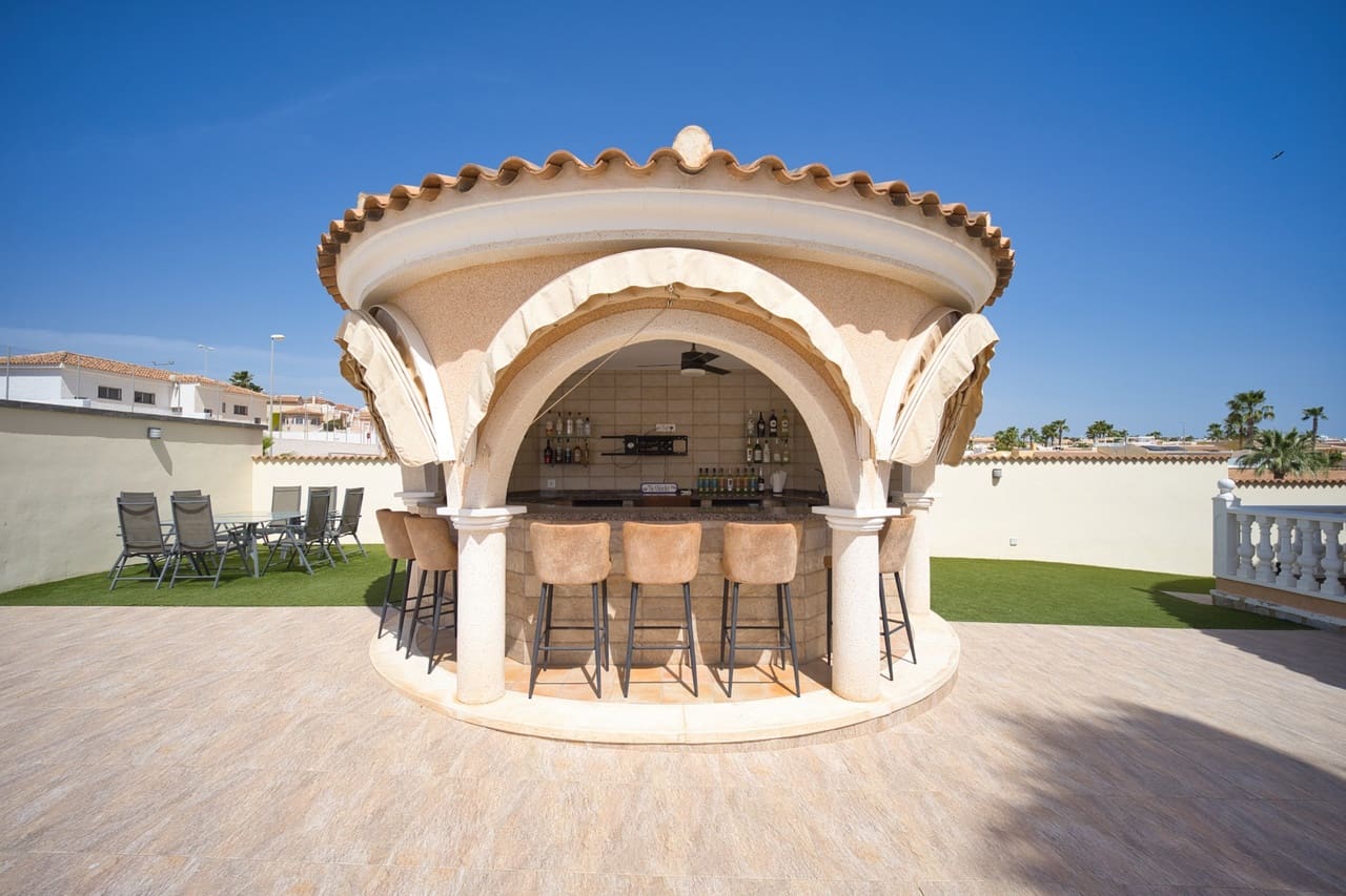 4 chambre Villa/Maison à vendre à Ciudad Quesada avec piscine - 674 950 € (Ref: 9758635)