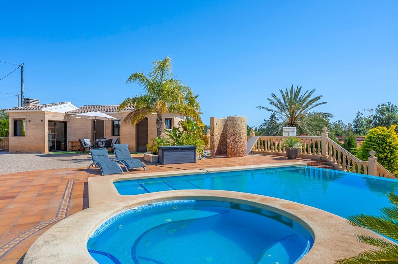 5 bedroom Finca/Country House for sale in Elche / Elx with pool garage - € 599,000 (Ref: 9758636)