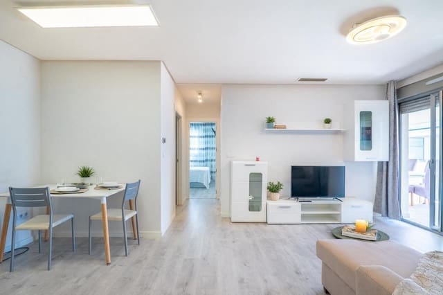 3 makuuhuone Huoneisto myytävänä paikassa Dehesa de Campoamor, Orihuela mukana uima-altaan - 378 000 € (Ref: 9758655)