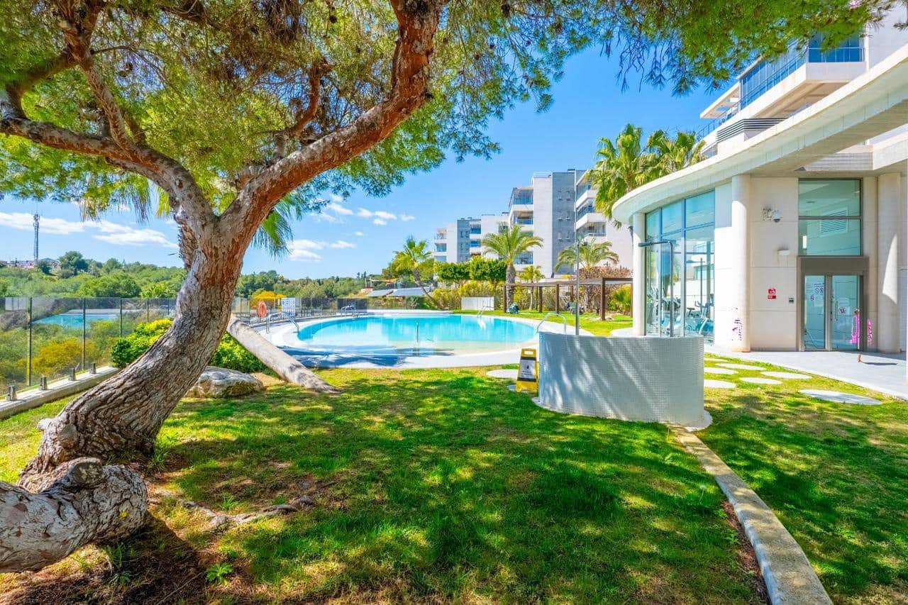 3 makuuhuone Huoneisto myytävänä paikassa Orihuela Costa mukana uima-altaan - 378 000 € (Ref: 9758655)