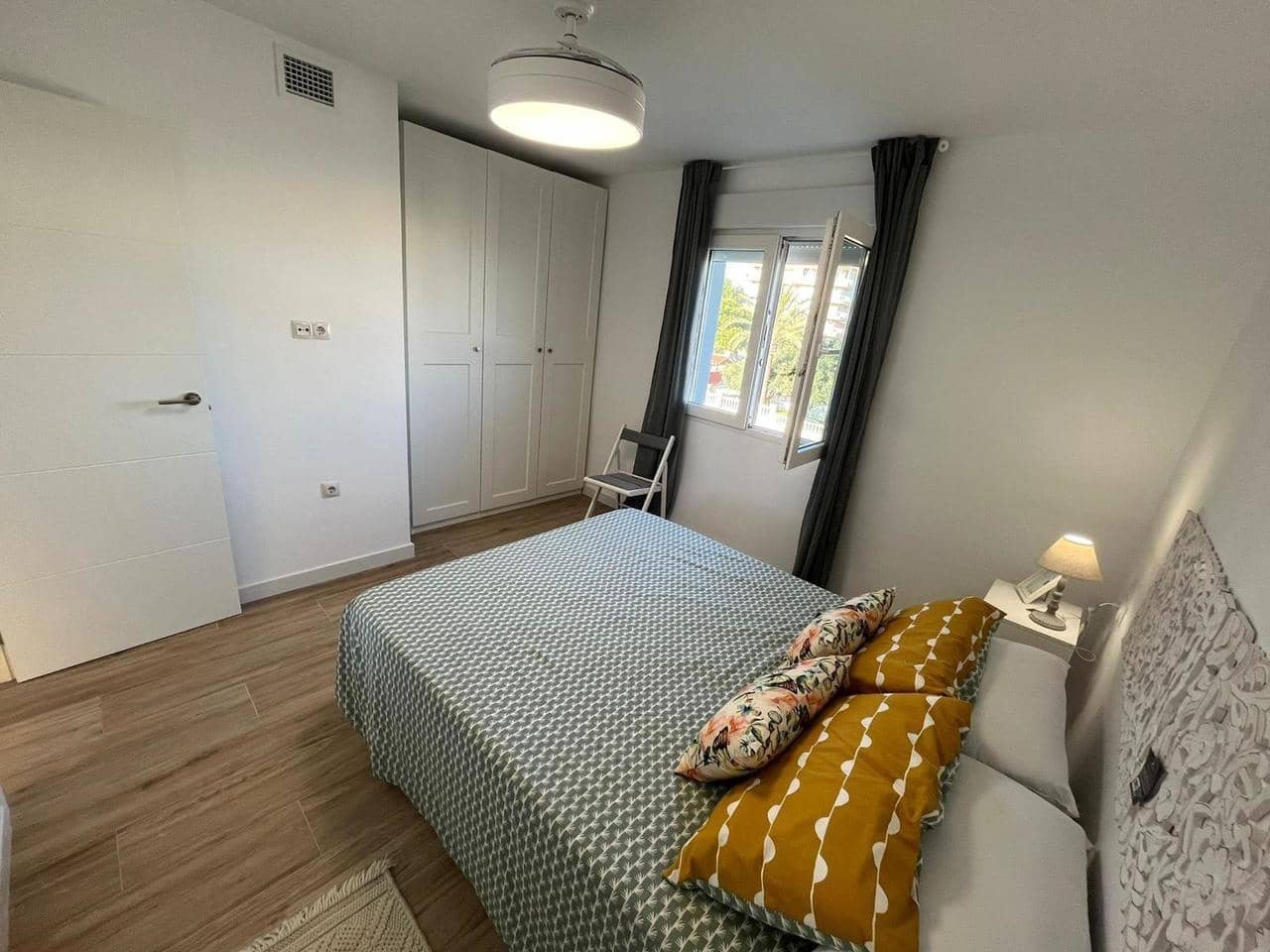 Apartamento de 3 habitaciones en Torrevieja en venta con piscina - 339.700 € (Ref: 9761759)