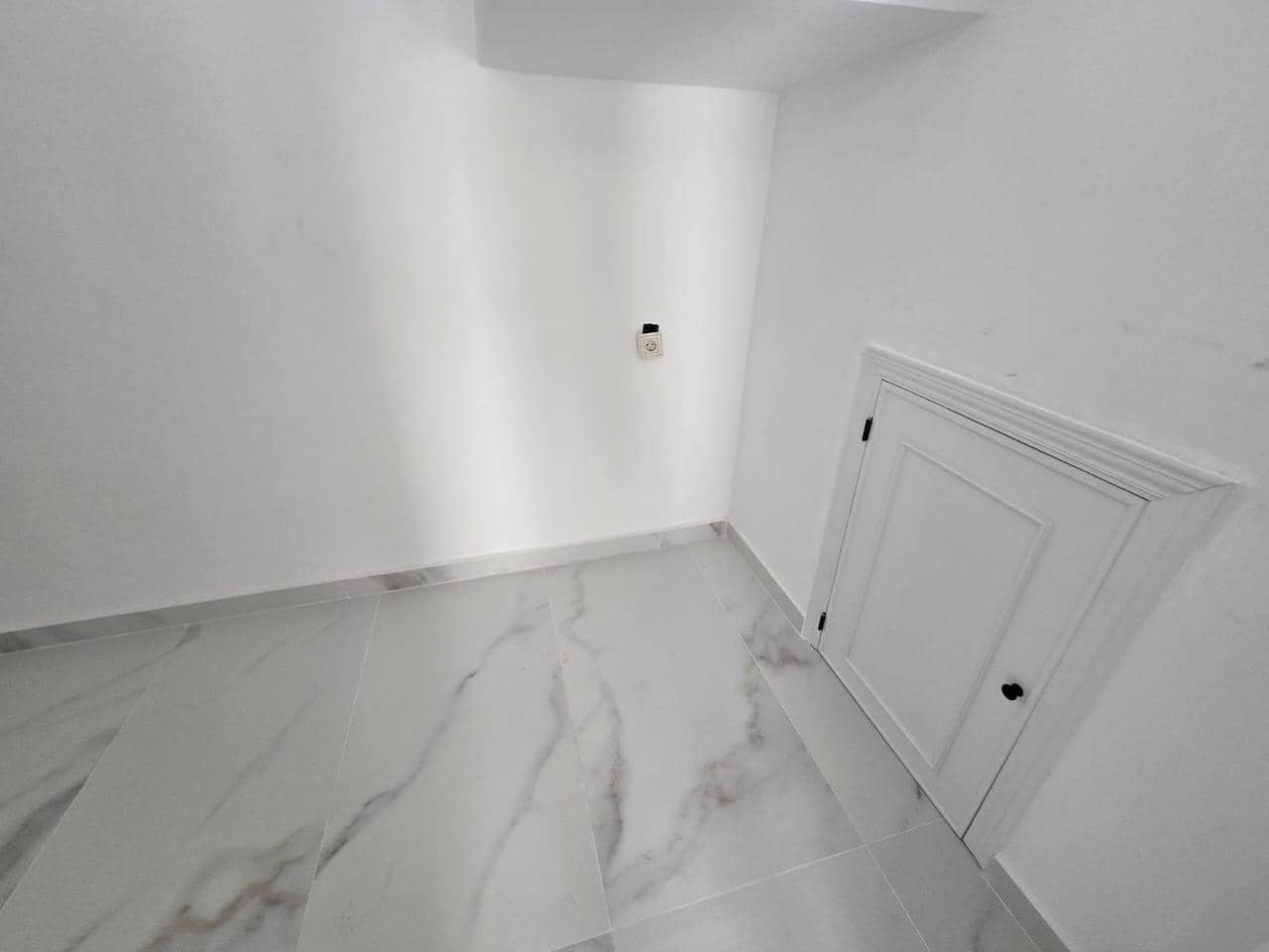 Apartamento de 3 habitaciones en Torrevieja en venta con piscina - 194.900 € (Ref: 9761761)