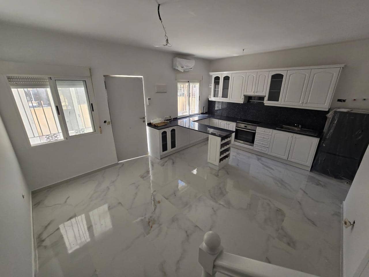 Apartamento de 3 habitaciones en Torrevieja en venta con piscina - 194.900 € (Ref: 9761761)