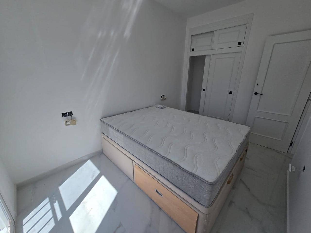 Apartamento de 3 habitaciones en Torrevieja en venta con piscina - 194.900 € (Ref: 9761761)